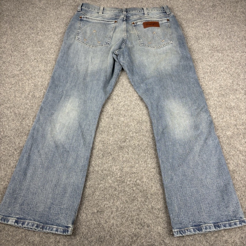 Wrangler Retro Jeans Mens 32x30 Relaxed Boot Medium‎ Wash Western Cowboy Denim - Picture 7 of 12